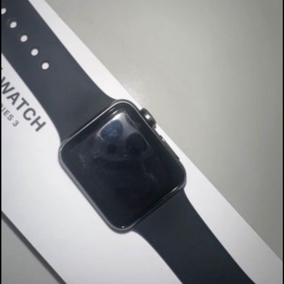 Apple Watch Series 3 - Picture 2 of 4